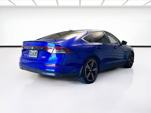 Used 2024 Honda Accord Sport image 4