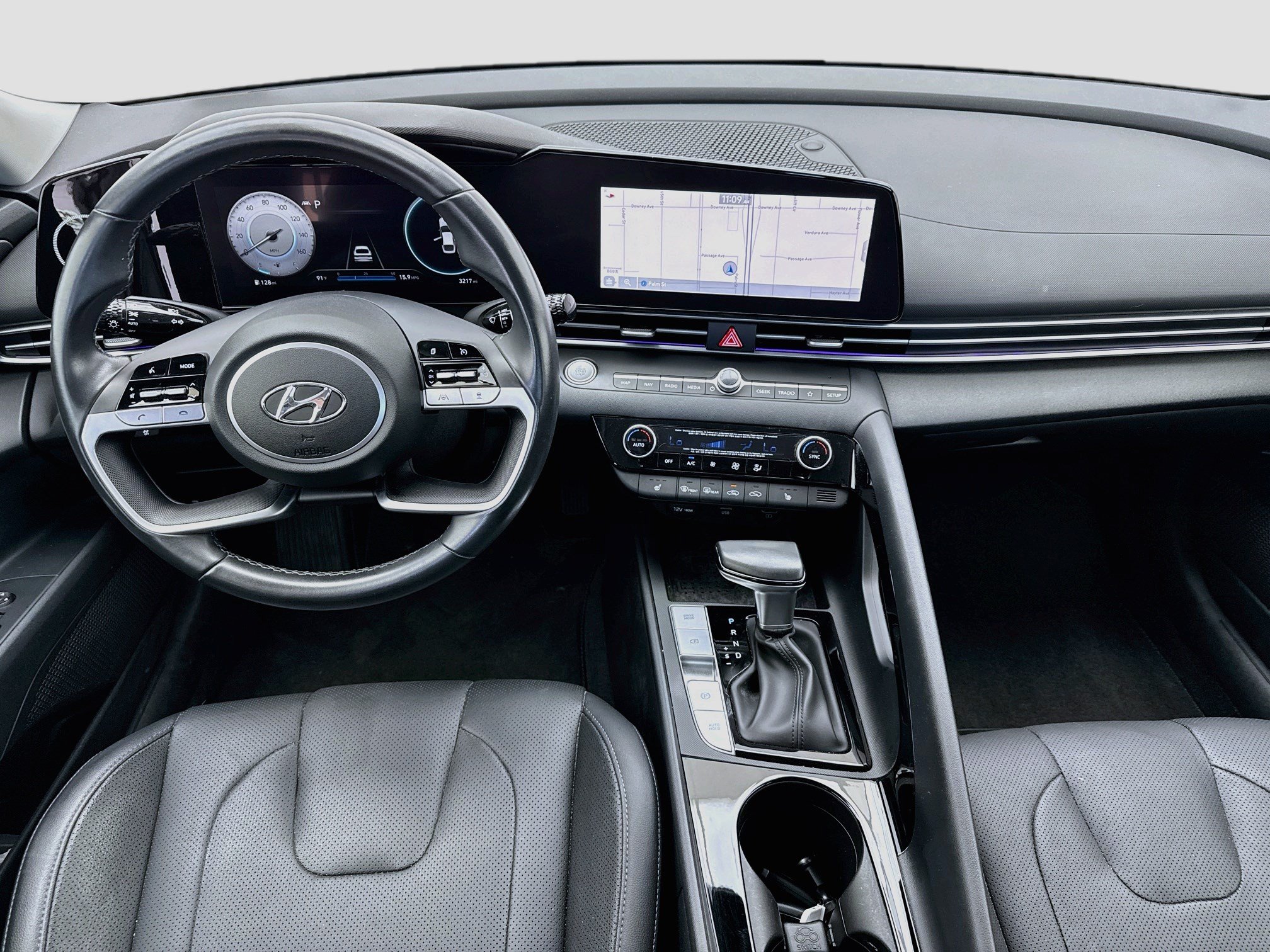 Used 2021 Hyundai Elantra Limited FWD image 15