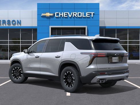 New 2026 Chevrolet Traverse Z71 w/ Enhanced Driving Package image 8