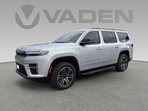 New 2026 Jeep Grand Wagoneer 2WD w/ Premium Group I image 21