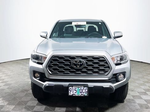 Certified 2023 Toyota Tacoma TRD Off-Road AWD/4WD image 2
