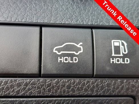 Used 2023 Toyota Camry XLE image 23