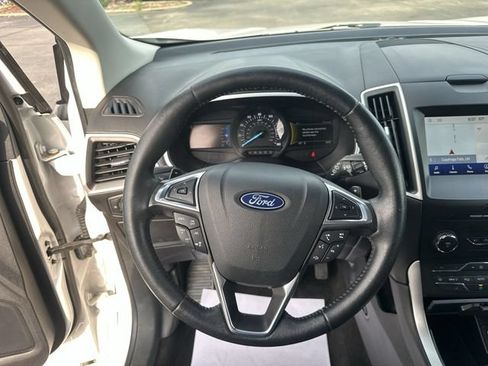 Used 2019 Ford Edge SEL w/ Equipment Group 201A AWD/4WD image 13
