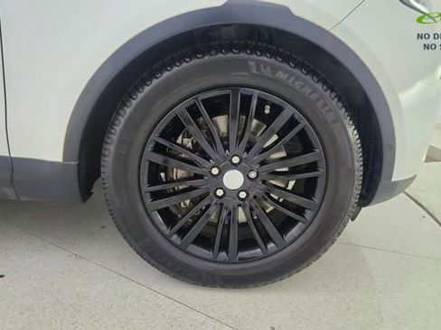 Used 2019 Land Rover Discovery HSE Luxury AWD/4WD image 59
