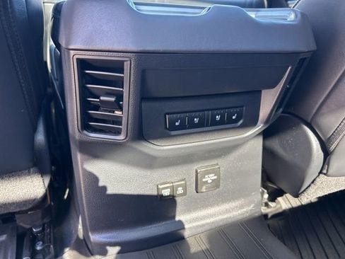 Used 2023 Toyota Tundra Platinum image 12