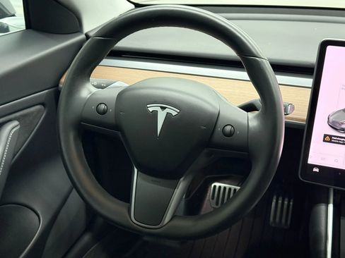 Used 2018 Tesla Model 3 Long Range image 19