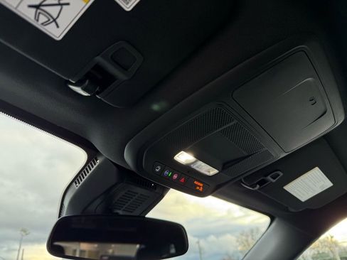 New 2026 Chevrolet Equinox LT image 17