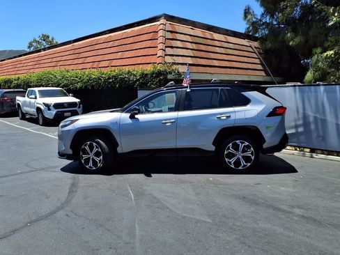Certified 2022 Toyota RAV4 XSE w/ Weather Package AWD/4WD image 3