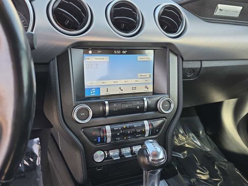 Used 2019 Ford Mustang Premium image 19