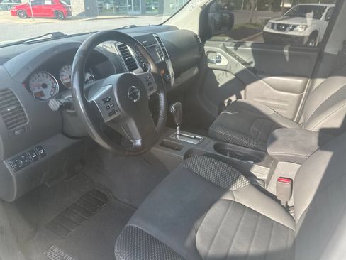 Used 2018 Nissan Frontier PRO-4X AWD/4WD image 13