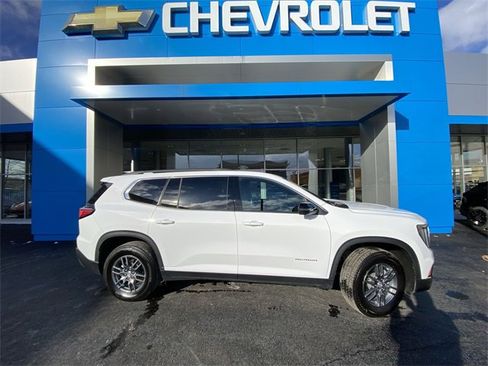 Certified 2025 GMC Acadia Elevation image 1