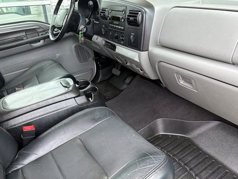 Used 2006 Ford F350 4x4 Crew Cab Super Duty image 16