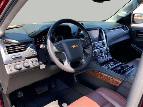 Used 2020 Chevrolet Tahoe Premier w/ Premier Plus Edition AWD/4WD image 18