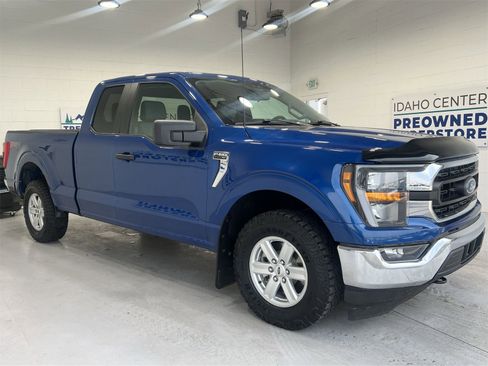 Used 2023 Ford F150 XLT w/ Trailer Tow Package image 2