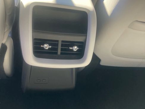 Certified 2024 Cadillac Lyriq Luxury image 38