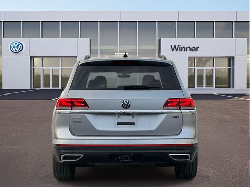 Used 2023 Volkswagen Atlas SE image 3