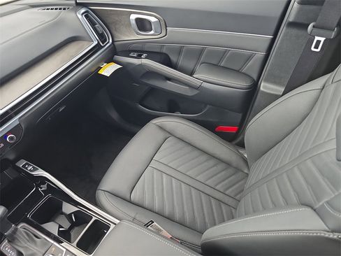 New 2025 Kia Sorento SX Prestige image 16