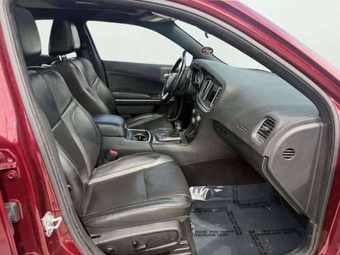 Used 2021 Dodge Charger SXT w/ Leather Interior Group RWD image 12