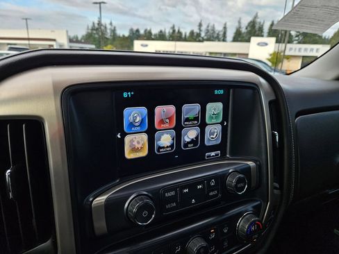 Used 2018 GMC Sierra 1500 Denali AWD/4WD image 30