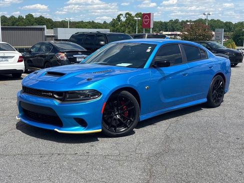 Used 2023 Dodge Charger Scat Pack w/ Plus Group RWD image 2