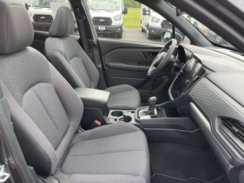 Used 2025 Subaru Forester Premium AWD/4WD image 27
