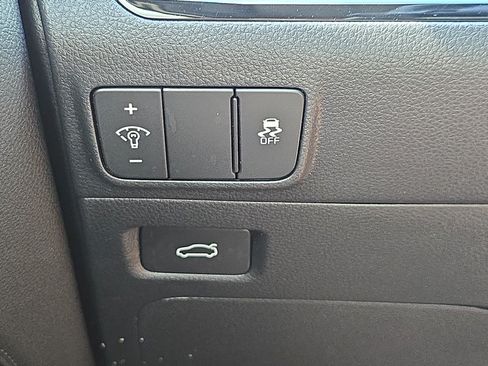 Used 2025 Kia K5 GT-Line w/ GT-Line Premium Package FWD image 17