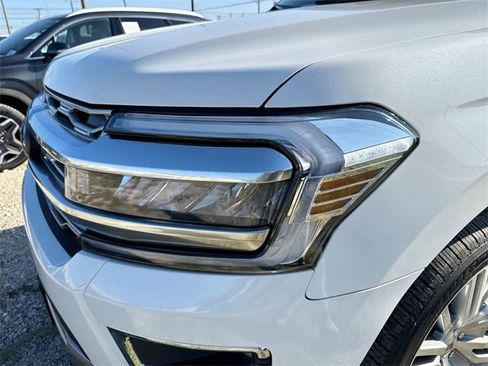 Used 2022 Ford Expedition Platinum image 37