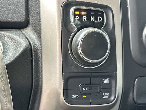 Used 2019 RAM 1500 Classic SLT AWD/4WD image 23
