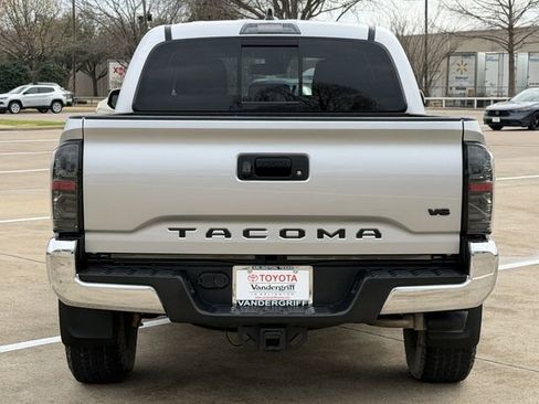 Used 2023 Toyota Tacoma TRD Off-Road image 5