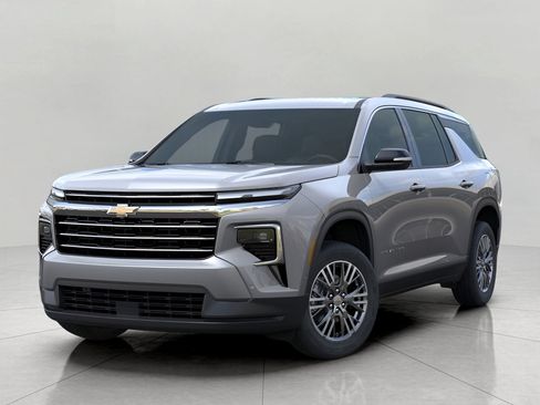 New 2026 Chevrolet Traverse LT w/ Enhanced Driving Package image 6