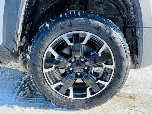 Used 2023 Jeep Renegade Trailhawk w/ Trailhawk Elite Group image 37