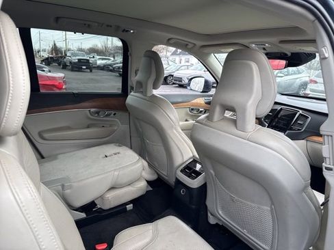 Used 2020 Volvo XC90 T8 Inscription w/ Protection Package Premier image 12