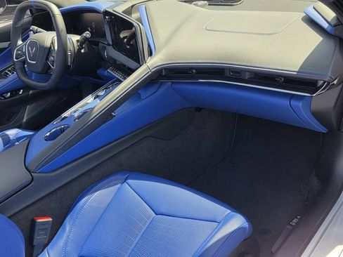 Used 2026 Chevrolet Corvette Stingray Premium Conv RWD image 11