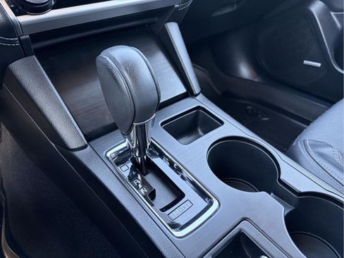 Used 2019 Subaru Outback 2.5i Limited image 17