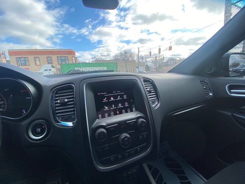 Used 2020 Dodge Durango SXT image 21