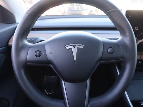 Used 2020 Tesla Model 3 Long Range image 11