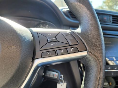 Used 2020 Nissan Rogue S image 21
