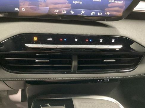 New 2026 Buick Enclave Sport Touring image 18