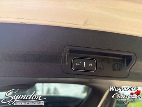 Used 2022 Ford Explorer XLT w/ Equipment Group 202A AWD/4WD image 20