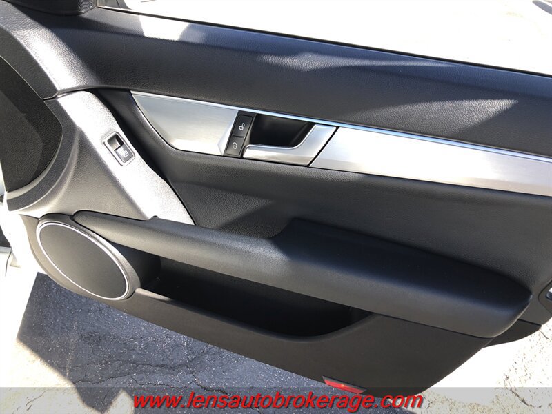Used 2014 Mercedes-Benz C 250 Sedan image 22