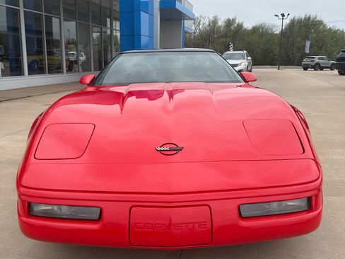 Used 1996 Chevrolet Corvette Coupe image 3