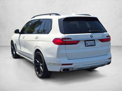 Used 2021 BMW X7 xDrive40i w/ Premium Package AWD/4WD image 8