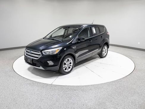 Used 2017 Ford Escape SE AWD/4WD image 34