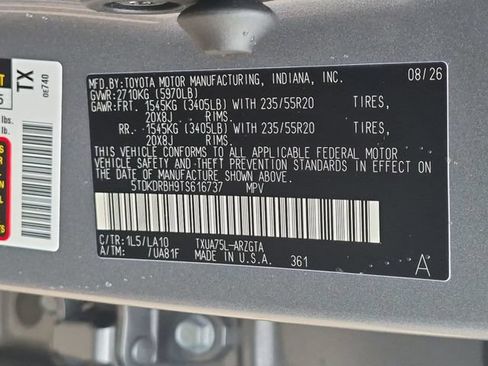 Certified 2026 Toyota Highlander Platinum AWD/4WD image 36