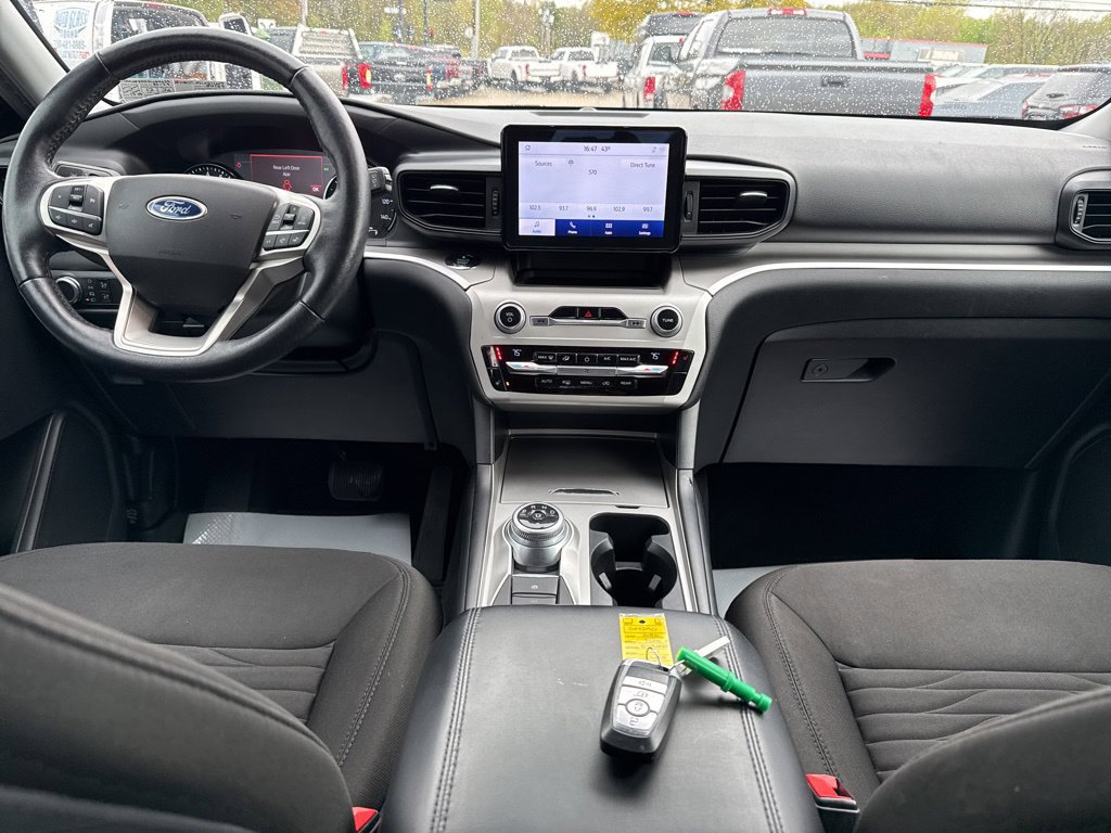 Used 2020 Ford Explorer XLT w/ Comfort Package AWD/4WD image 38