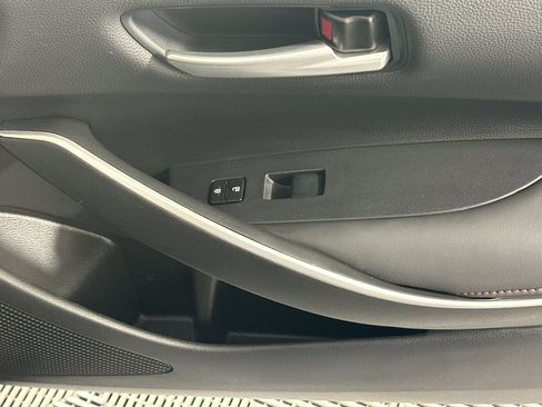 Used 2023 Toyota Corolla SE FWD image 29