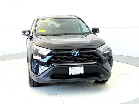 Used 2022 Toyota RAV4 XLE w/ Convenience Package image 8