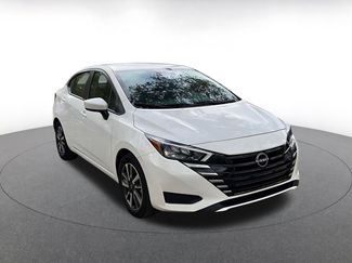 Used 2025 Nissan Versa SV video 1