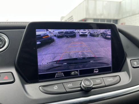 Used 2022 Chevrolet Blazer LT AWD/4WD image 25