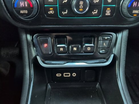 Used 2020 GMC Terrain SLE w/ Driver Convenience Package image 41